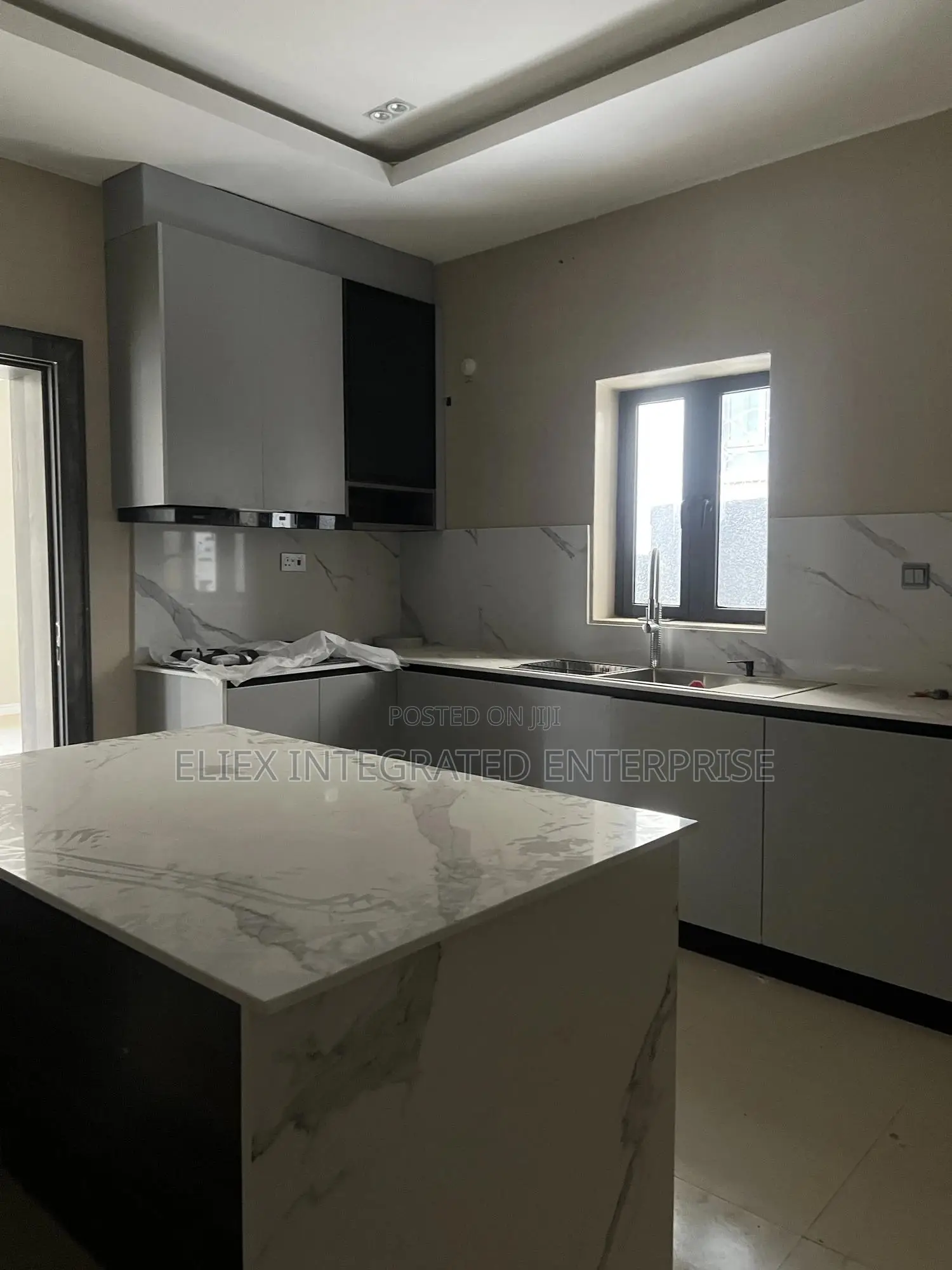 Furnished 4bdrm Townhouse / Terrace in Guzape for rent in Guzape District