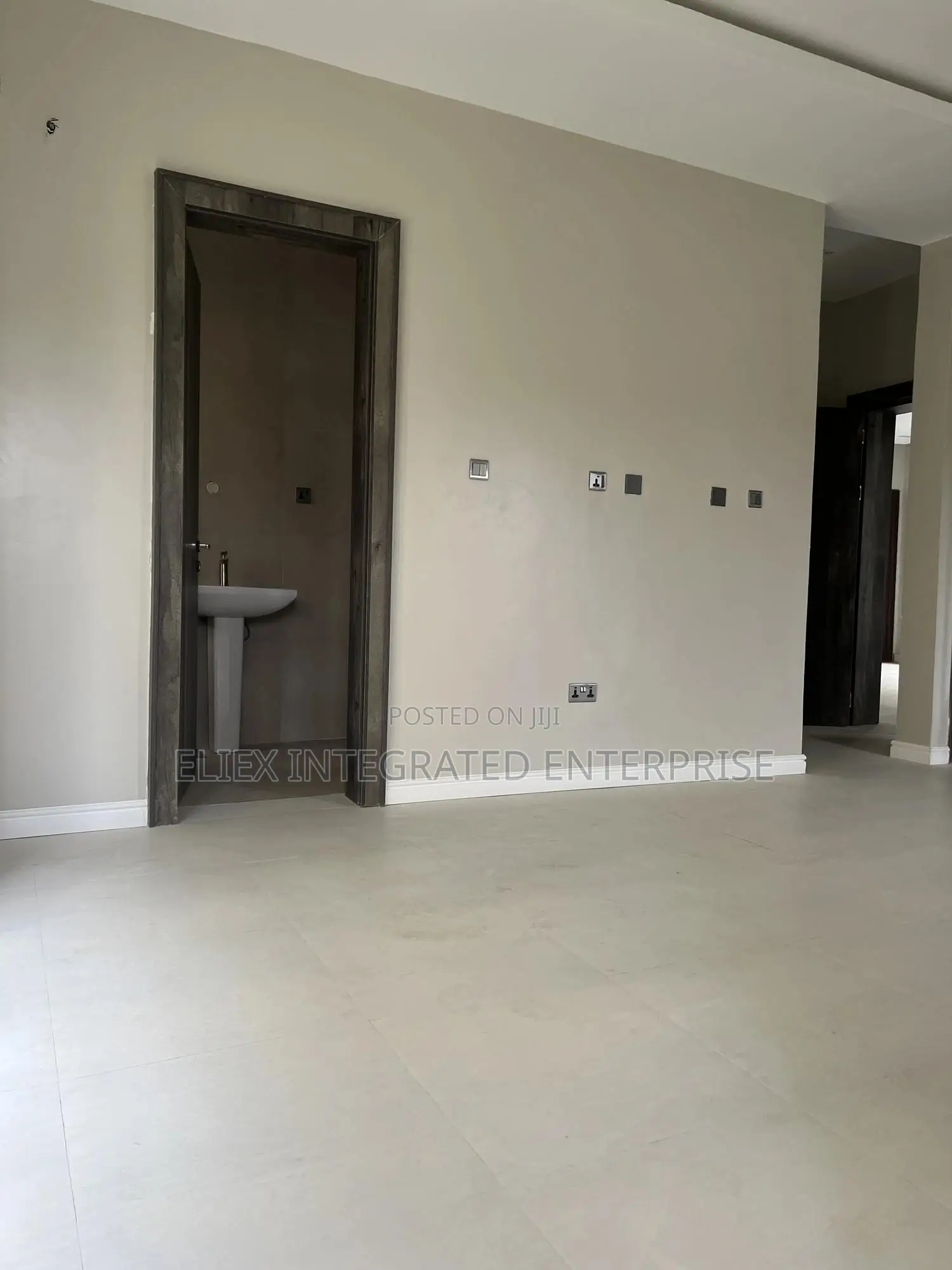 Furnished 4bdrm Townhouse / Terrace in Guzape for rent in Guzape District