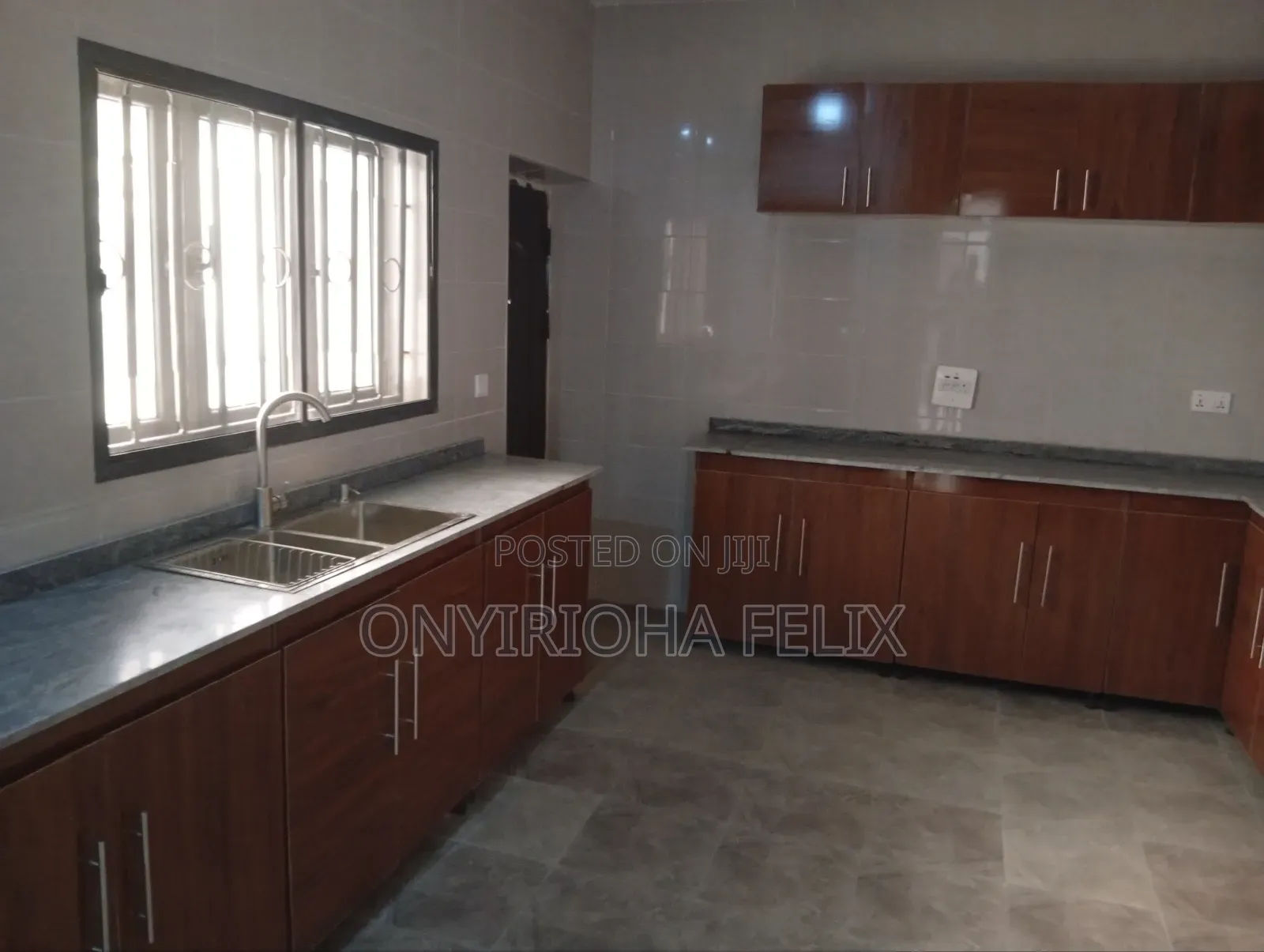 3bdrm Block of Flats in 6Th Avenue Gwarinpa, Life Camp for rent in Life Camp