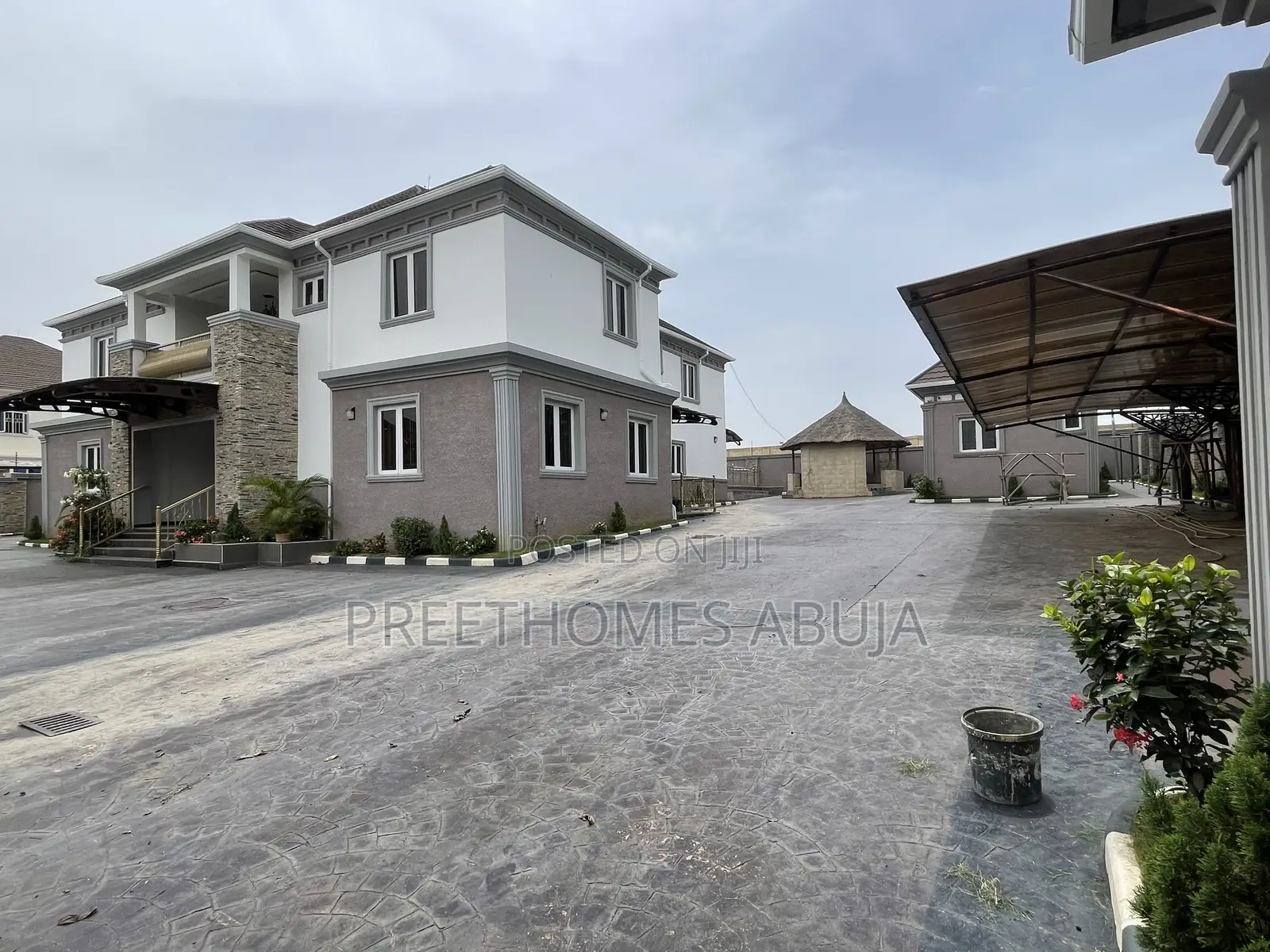 6bdrm Duplex in Naf Valley Estate, Asokoro for sale in Asokoro