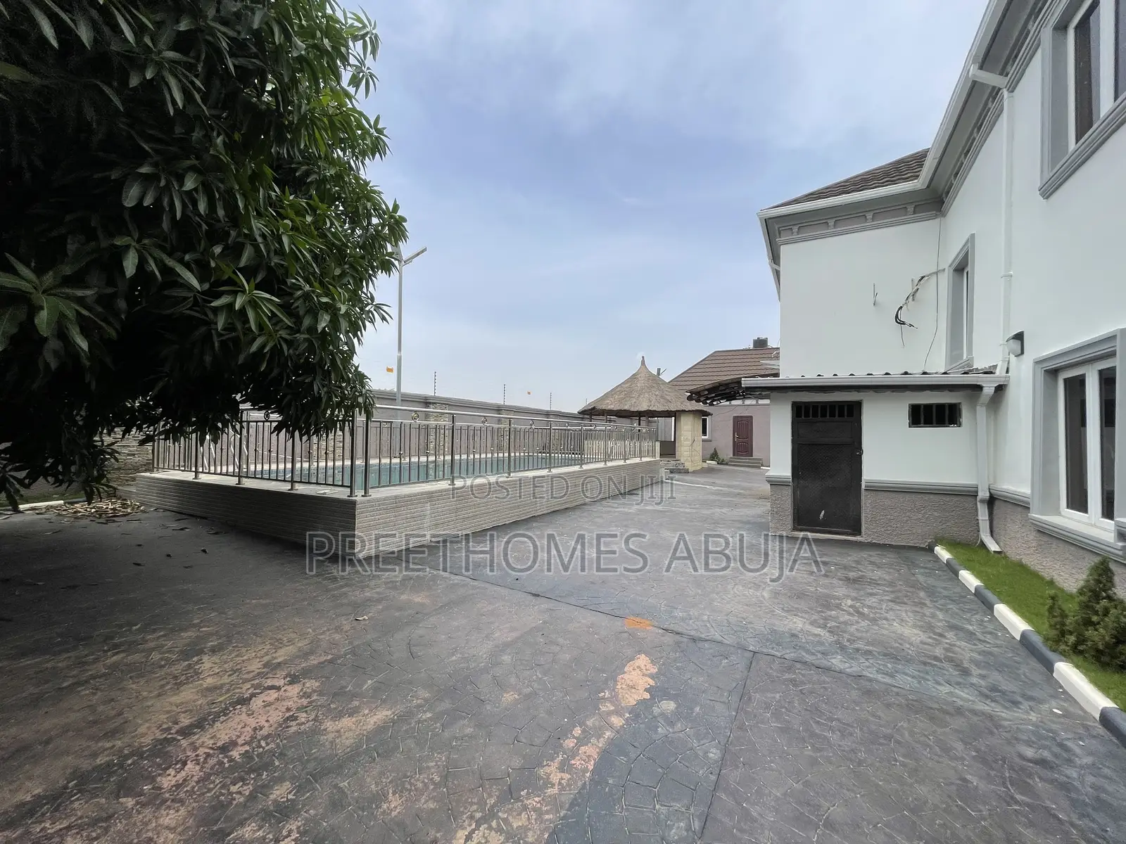 6bdrm Duplex in Naf Valley Estate, Asokoro for sale in Asokoro
