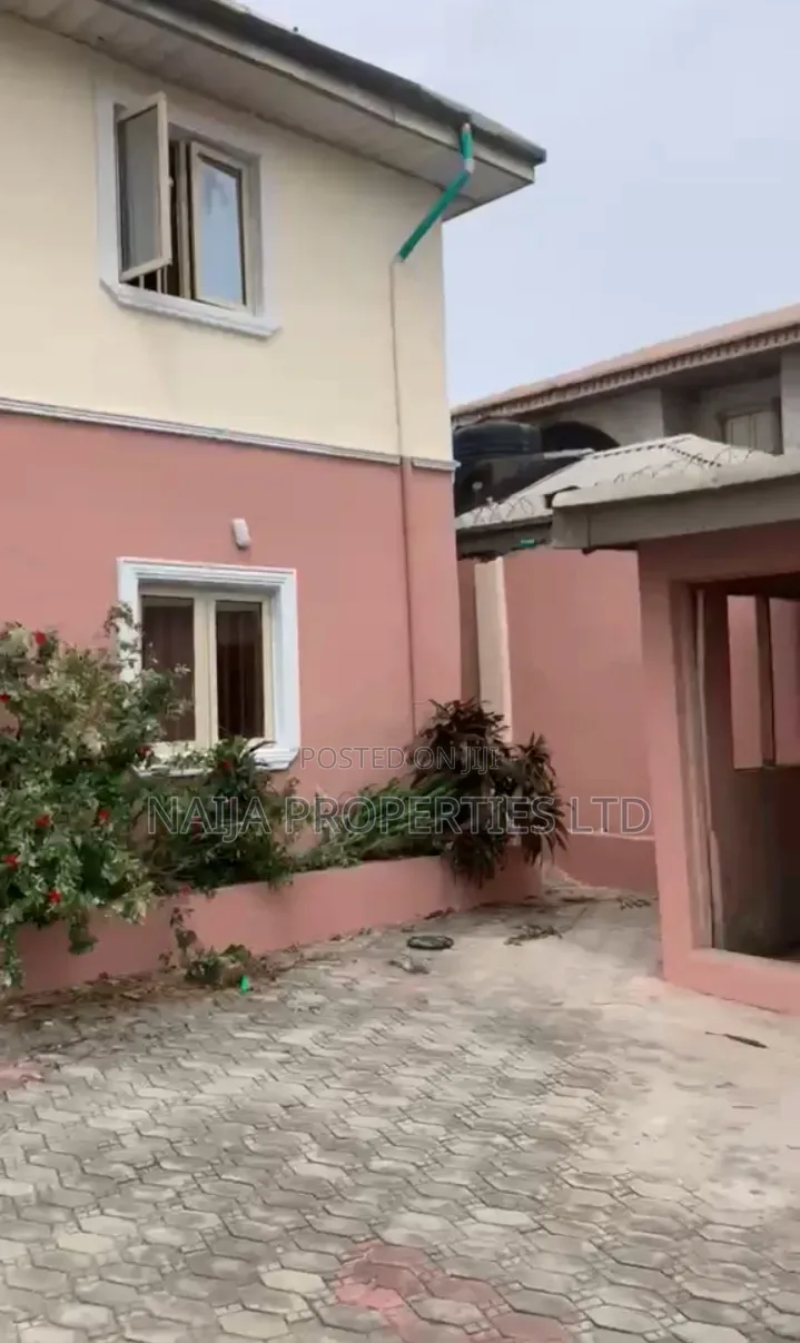 4bdrm Duplex in Majek, Sangotedo for rent in Sangotedo