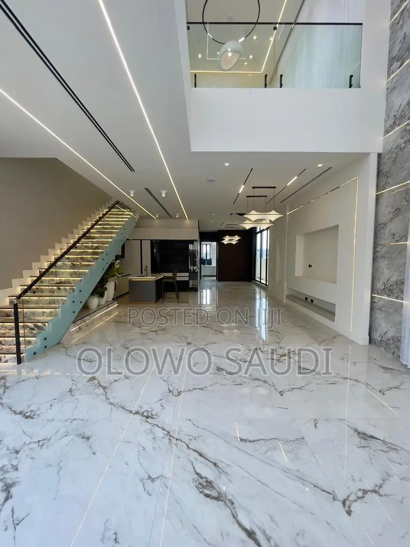 5bdrm Duplex in Lekki for sale in Lekki Phase 1