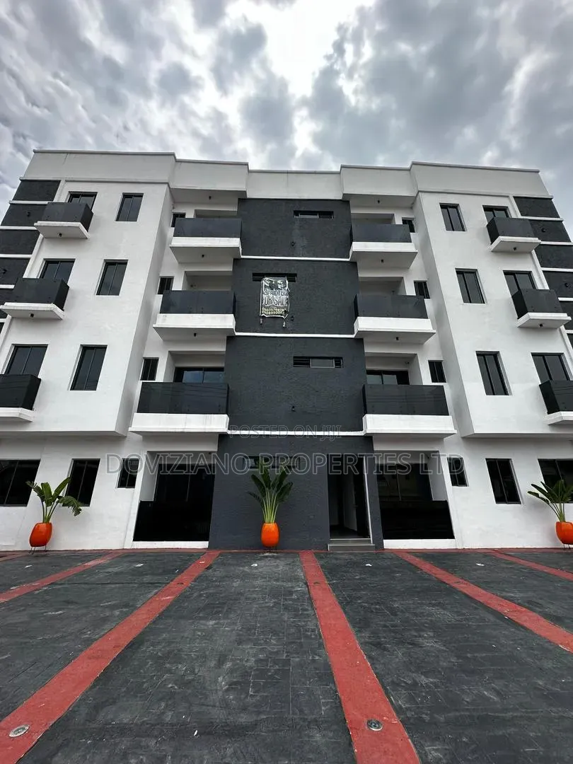 3bdrm Apartment in Lekki Phase 1 for rent in Lekki Phase 1