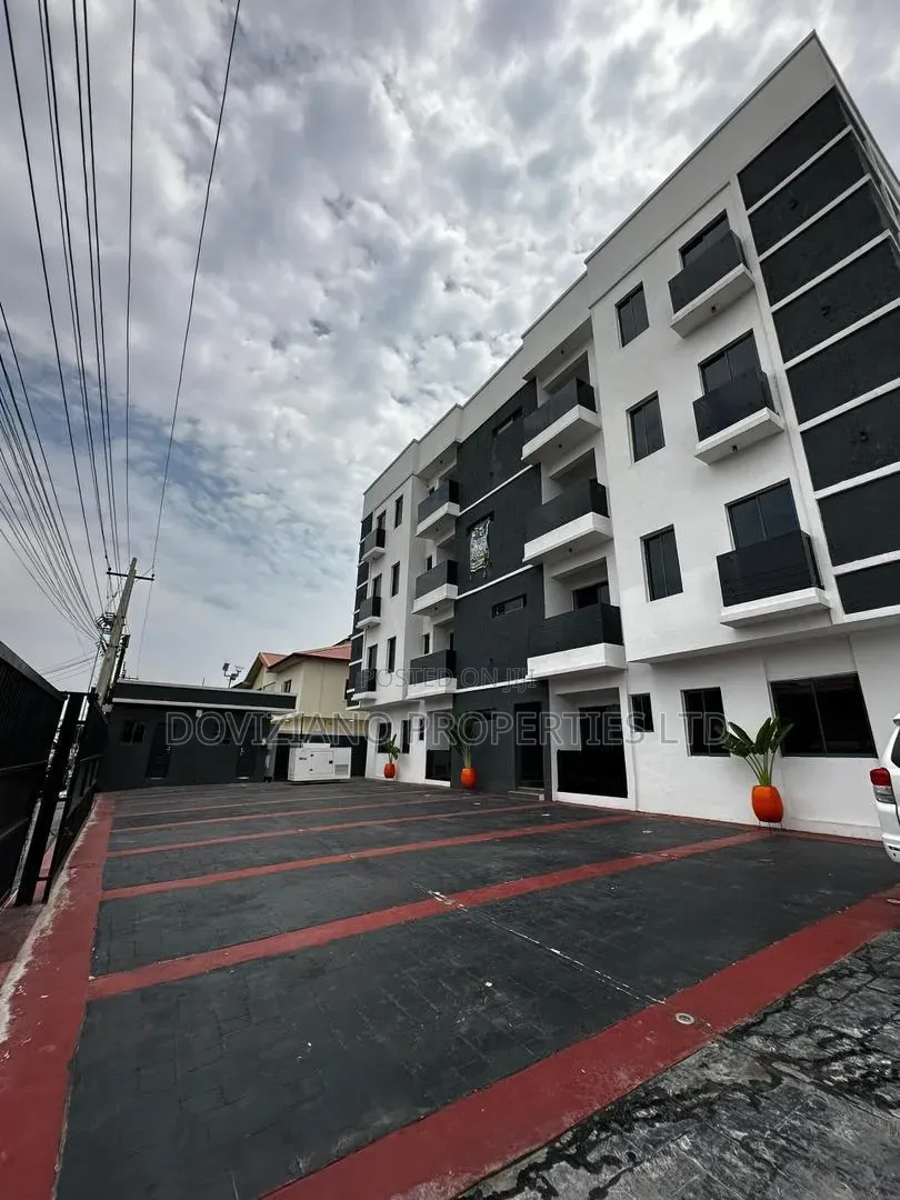 3bdrm Apartment in Lekki Phase 1 for rent in Lekki Phase 1