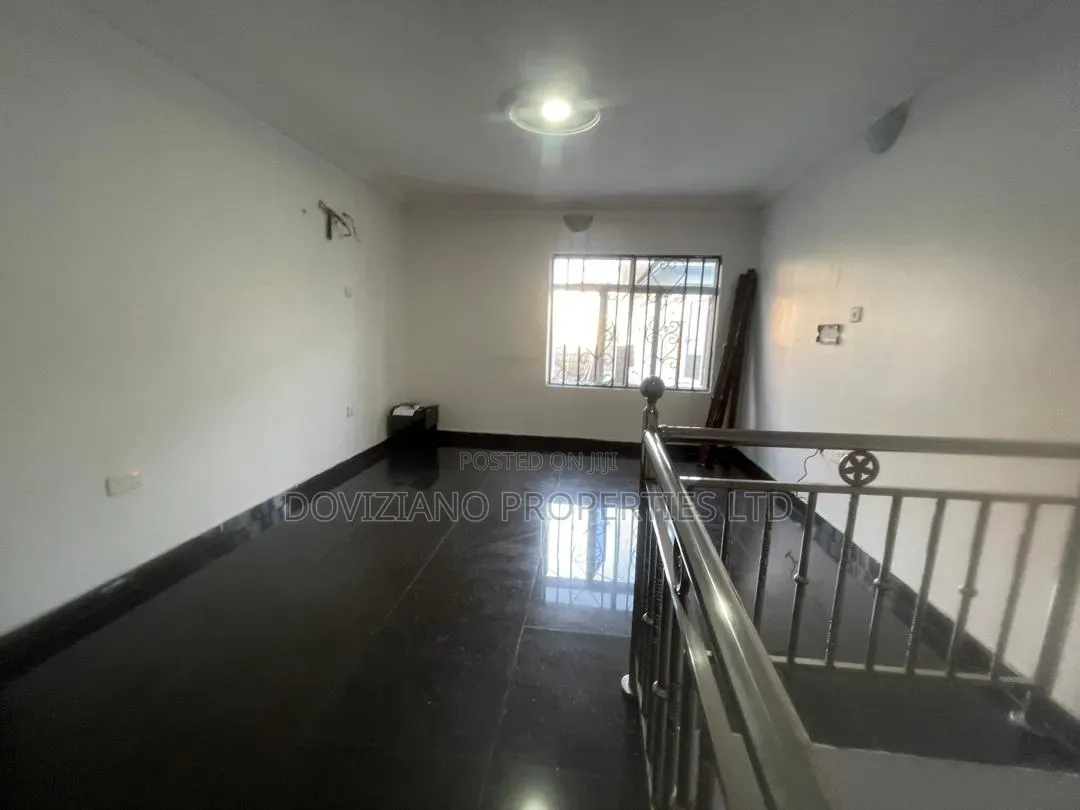 2bdrm Duplex in Lekki Phase 1 for rent in Lekki Phase 1