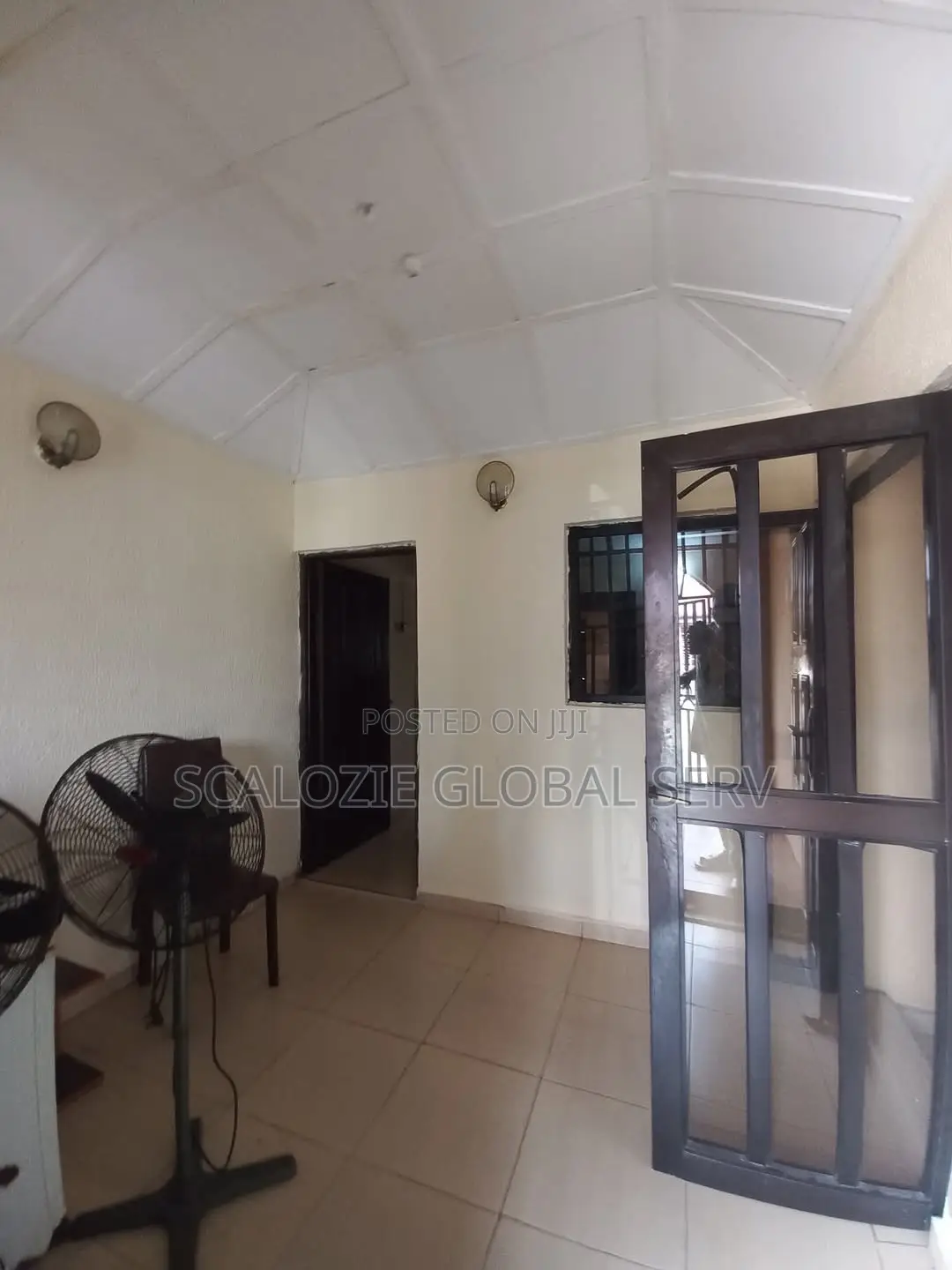 3bdrm Bungalow in Off Lng Road By, Port-Harcourt for sale in Port-Harcourt