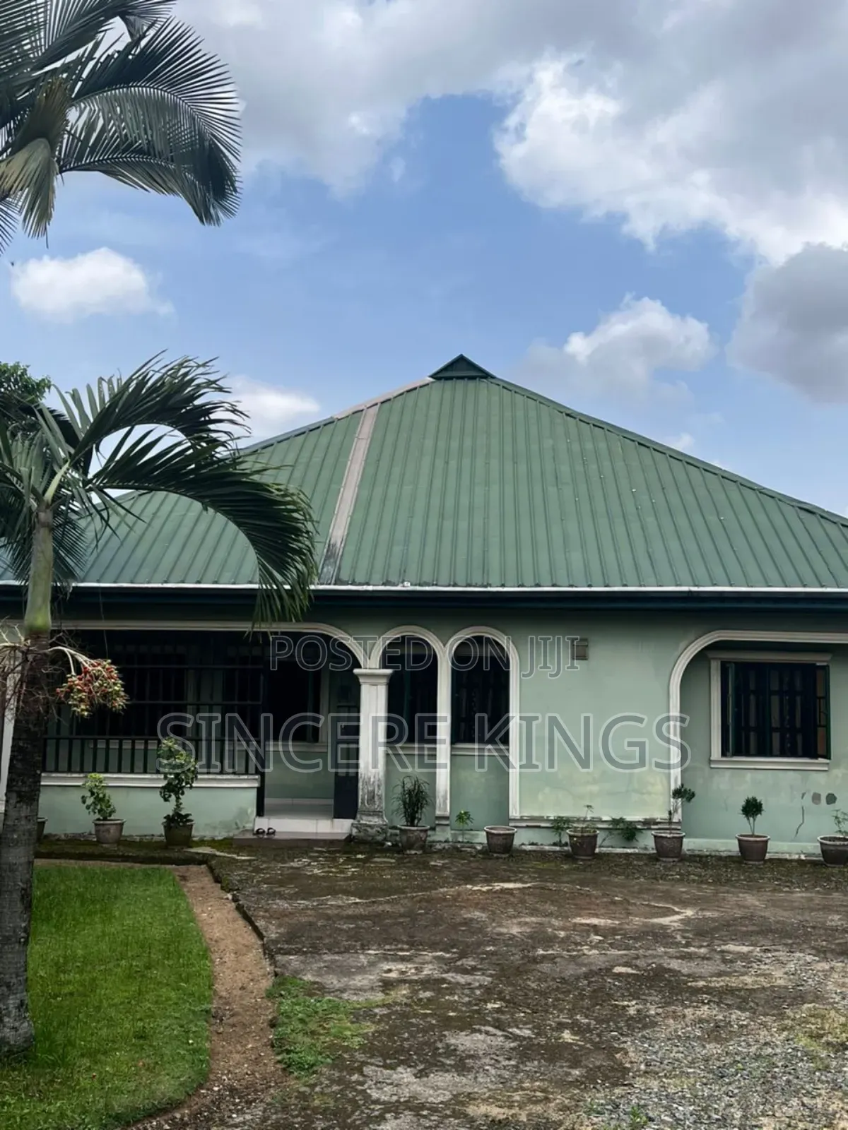 Furnished 4bdrm Bungalow in Off Oron Rd Uyo for sale in Uyo