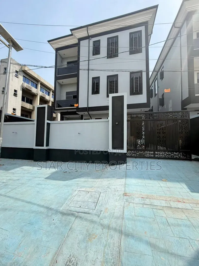3bdrm Apartment in Awuse, Opebi for sale in Opebi