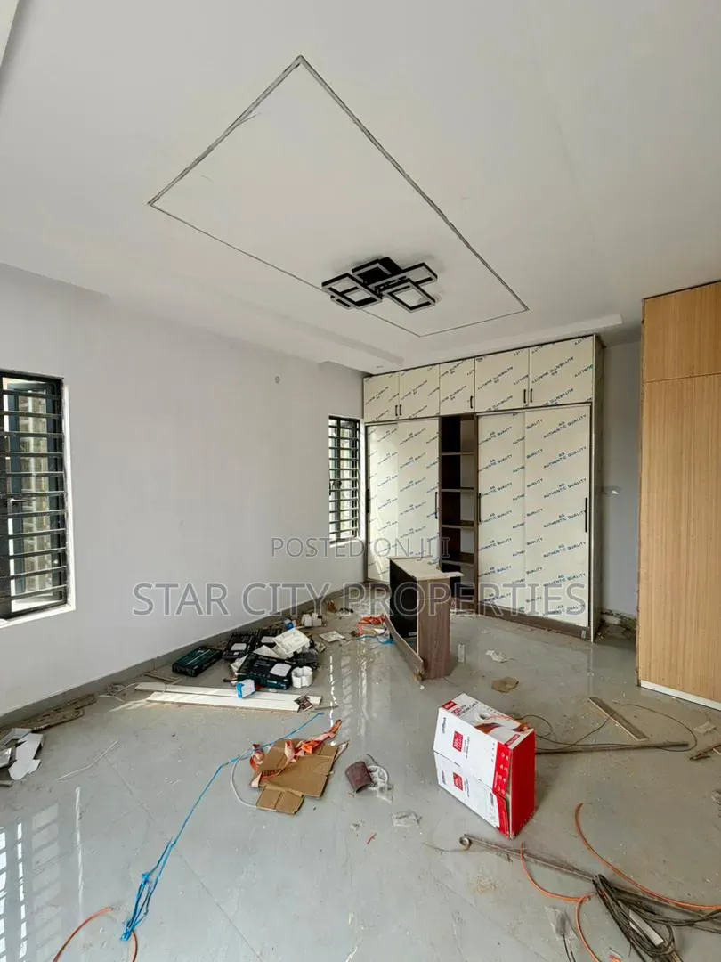 4bdrm Duplex in Berger for sale in Berger