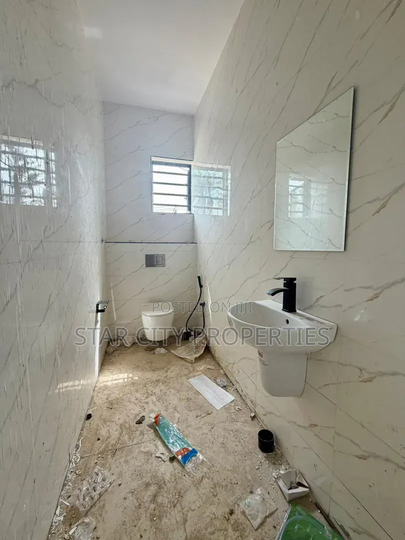 4bdrm Duplex in Berger for sale in Berger