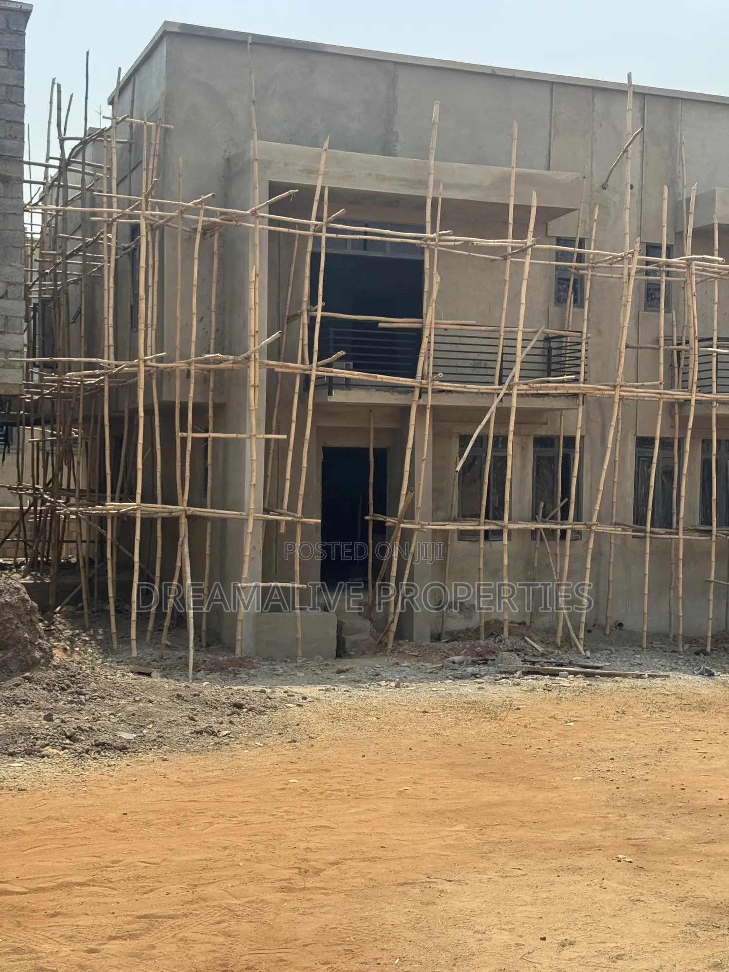 4bdrm Duplex in Life Camp for sale in Life Camp