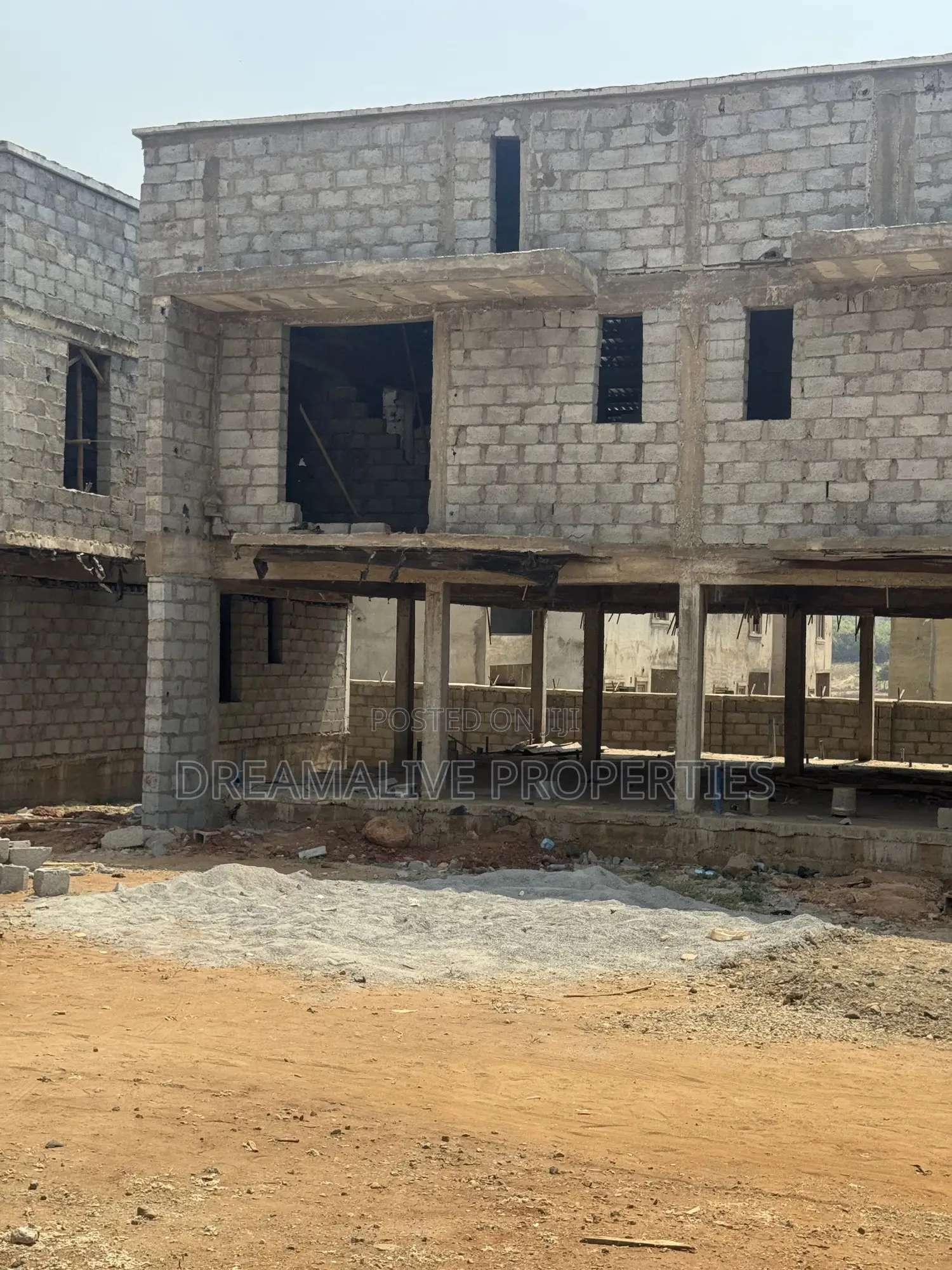 4bdrm Duplex in Life Camp for sale in Life Camp