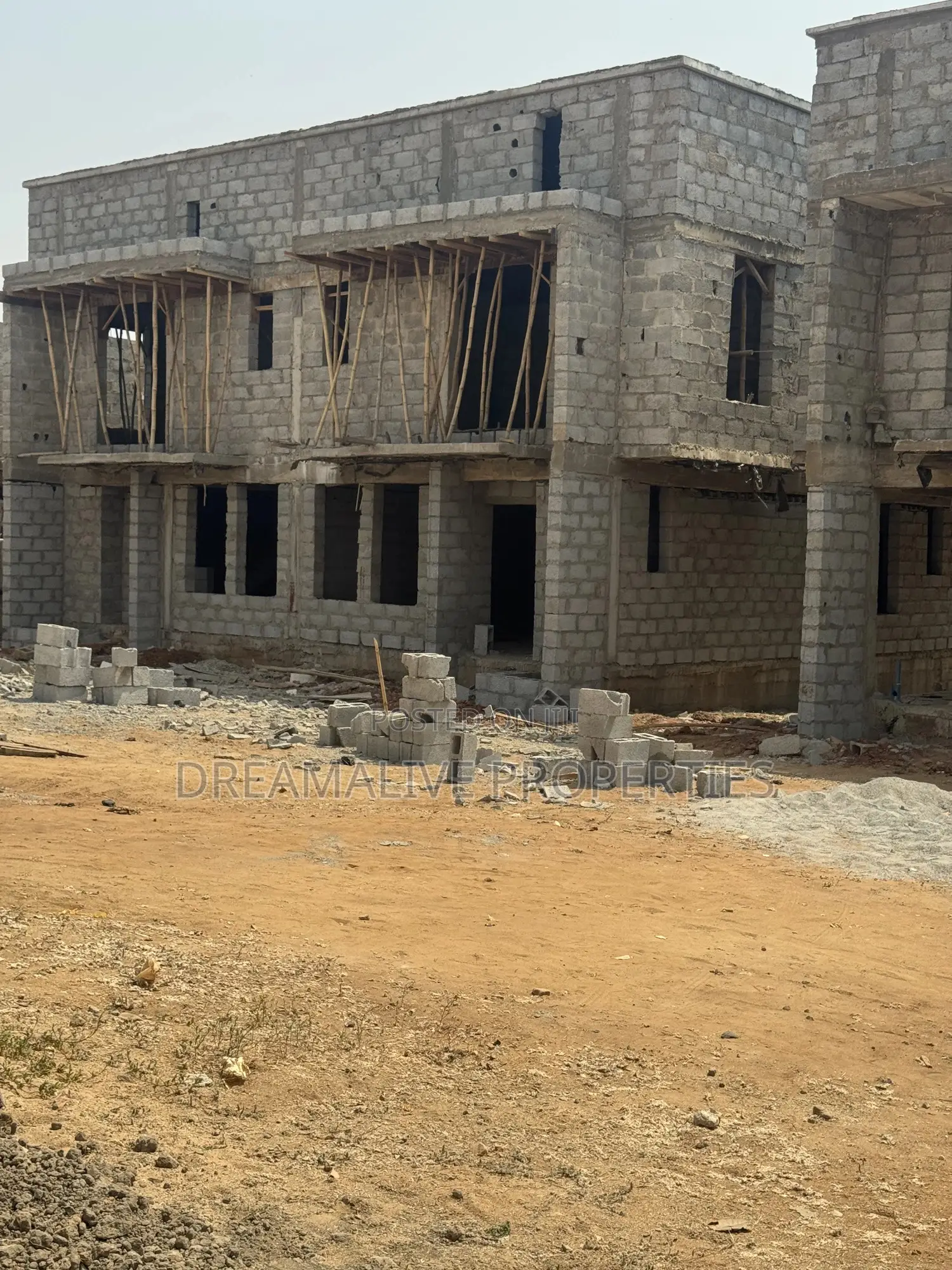 4bdrm Duplex in Life Camp for sale in Life Camp