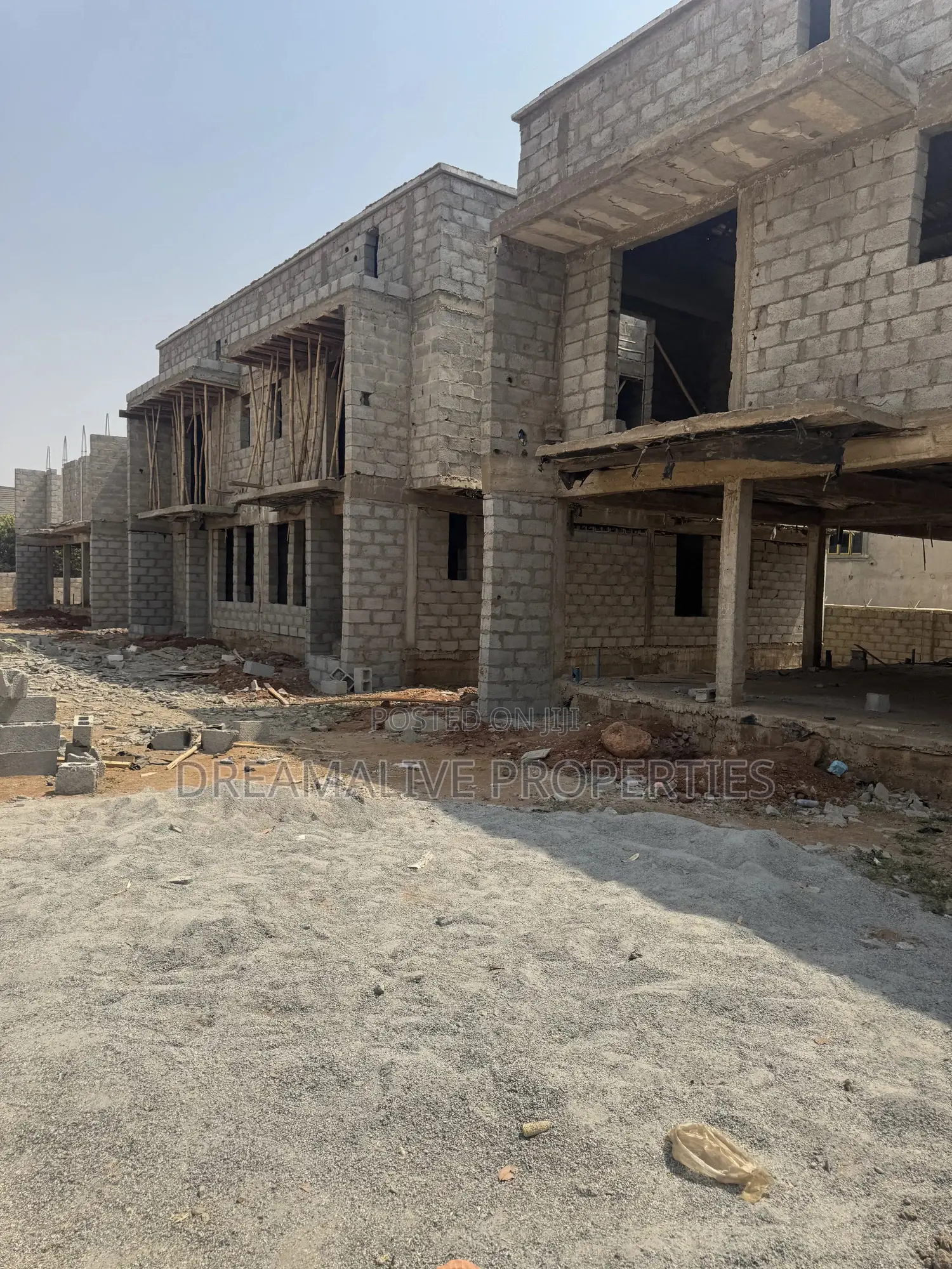 4bdrm Duplex in Life Camp for sale in Life Camp