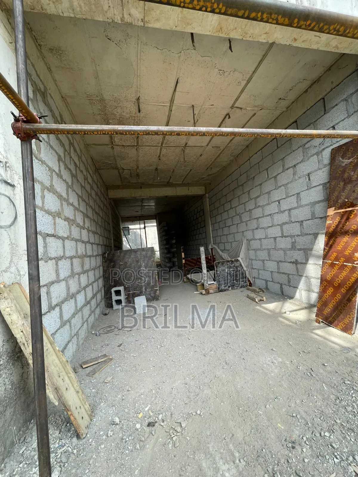 Office/Shop Space in Wuse 2 for Rent in Wuse 2