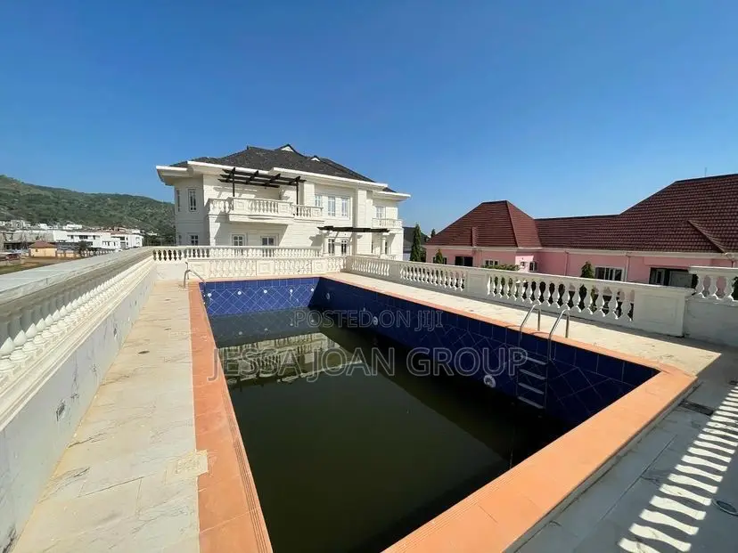 7bdrm Duplex in Katampe Extension for sale in Katampe Extension