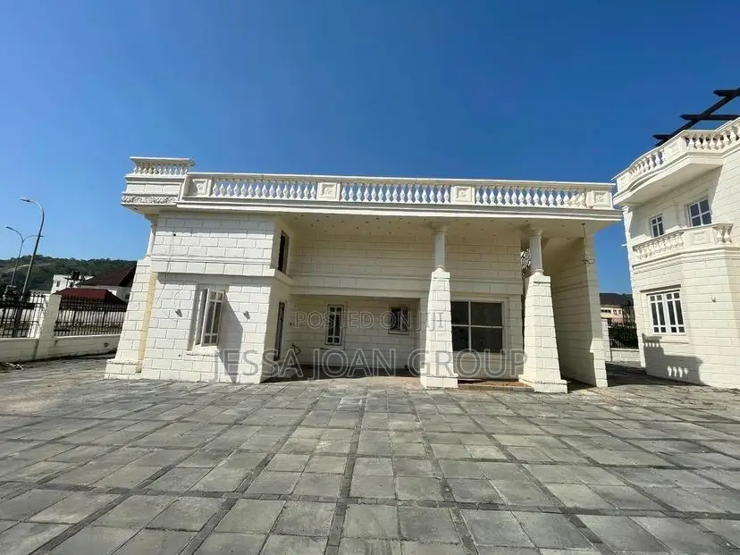 7bdrm Duplex in Katampe Extension for sale in Katampe Extension