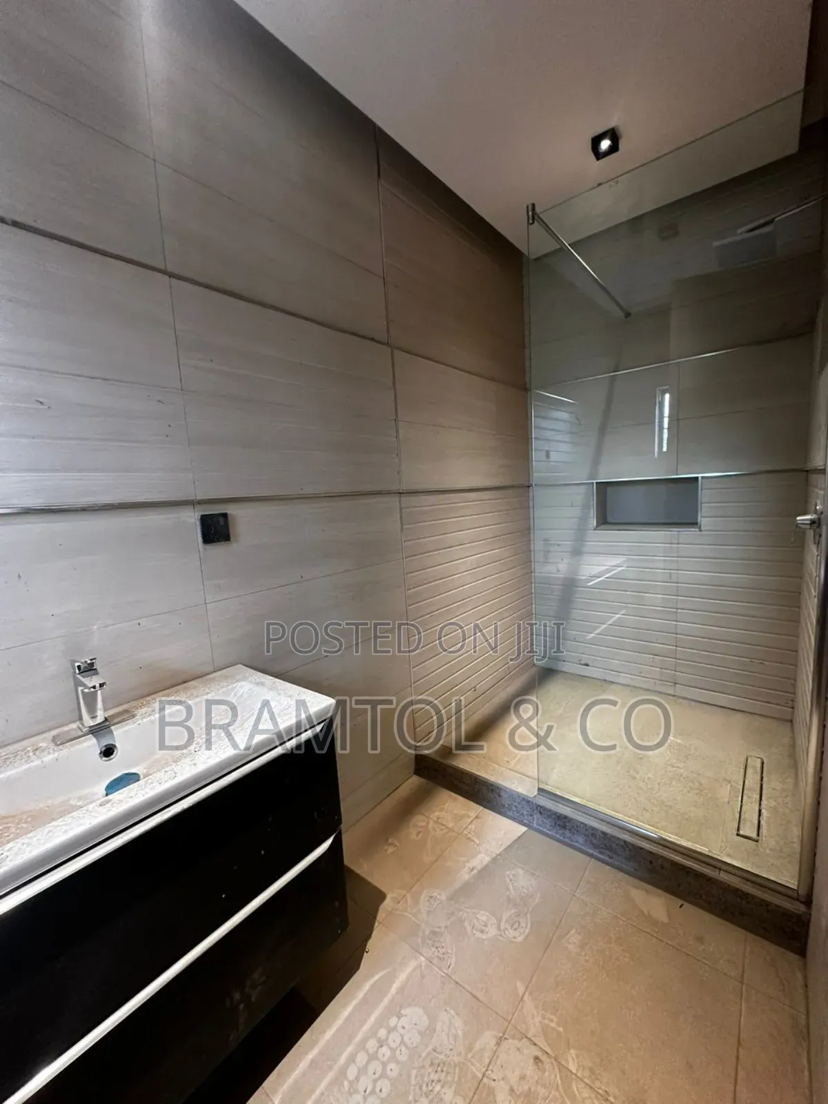 4bdrm Townhouse / Terrace in Katampe Extension for rent in Katampe Extension