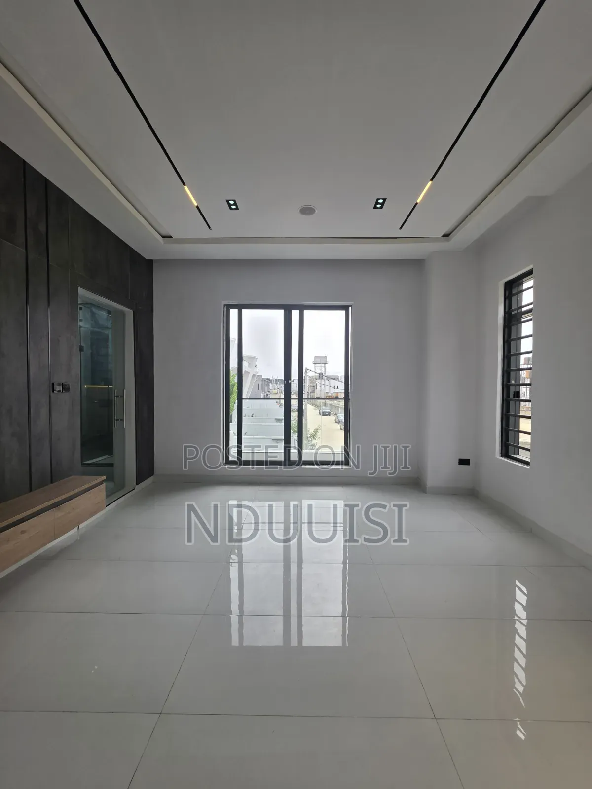 4bdrm Duplex in Ikota for sale in Ikota