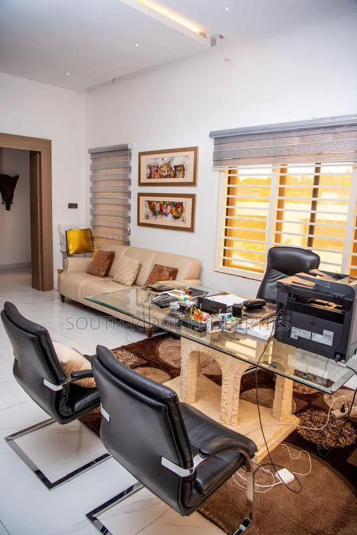 Furnished 8bdrm Duplex in Guzape District for sale in Guzape District