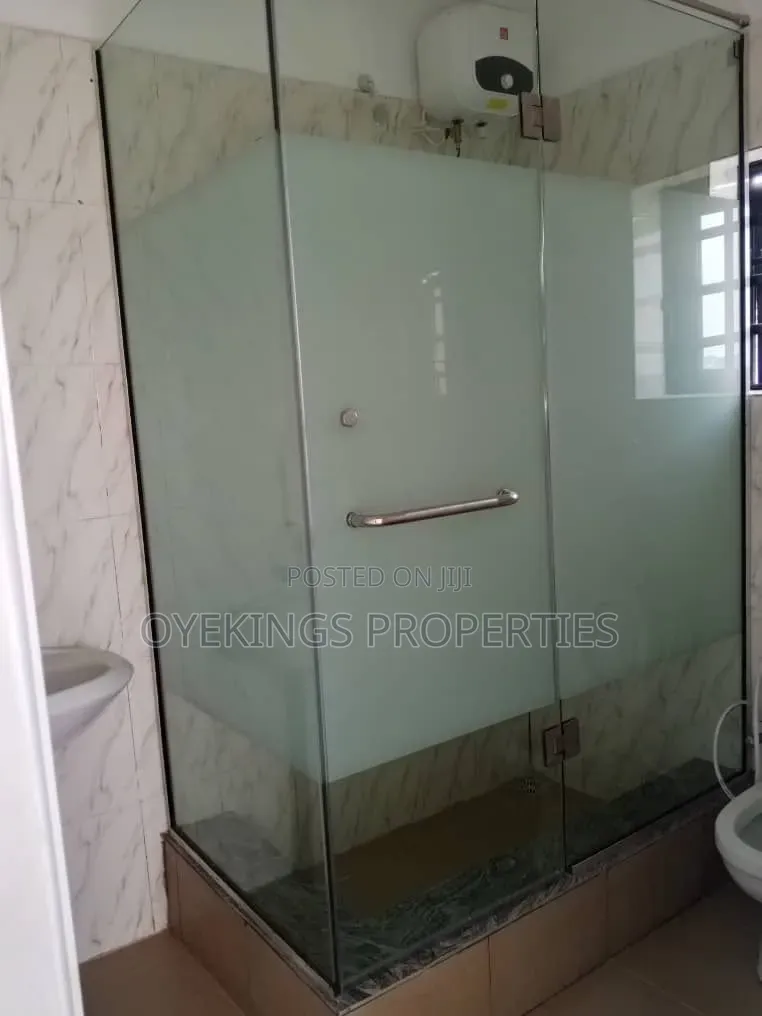 4bdrm Duplex in Oke Ibukun, Oluyole Estate for sale in Oluyole Estate