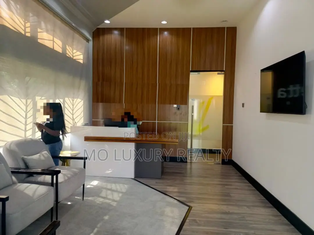 Office Building on 2000sqm for Lease in Victoria Island