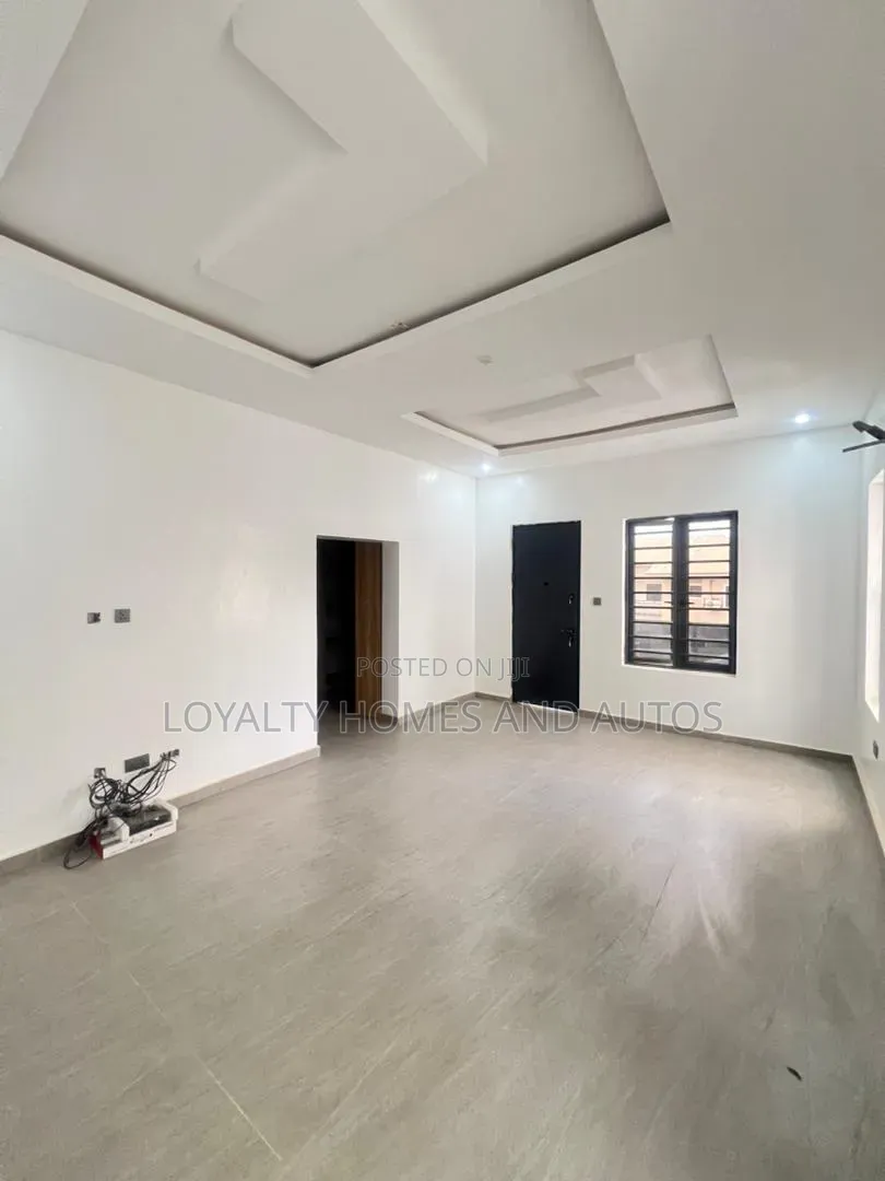 5bdrm Duplex in GRA Phase 2 Shangisha for sale in GRA Phase 2 Shangisha