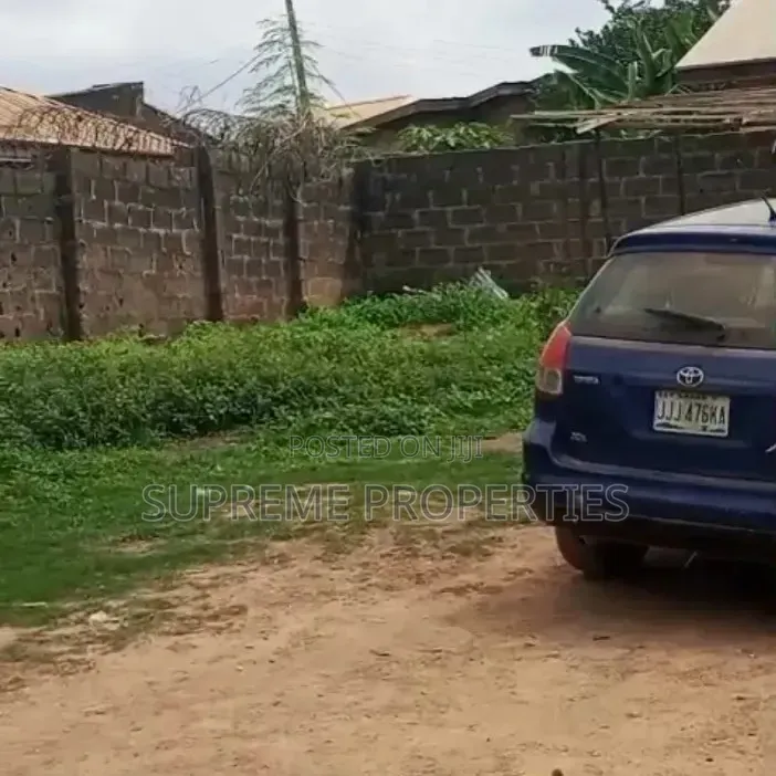 Commercial Land Measuring 608sqms With Shopping Complex on It in Ibadan