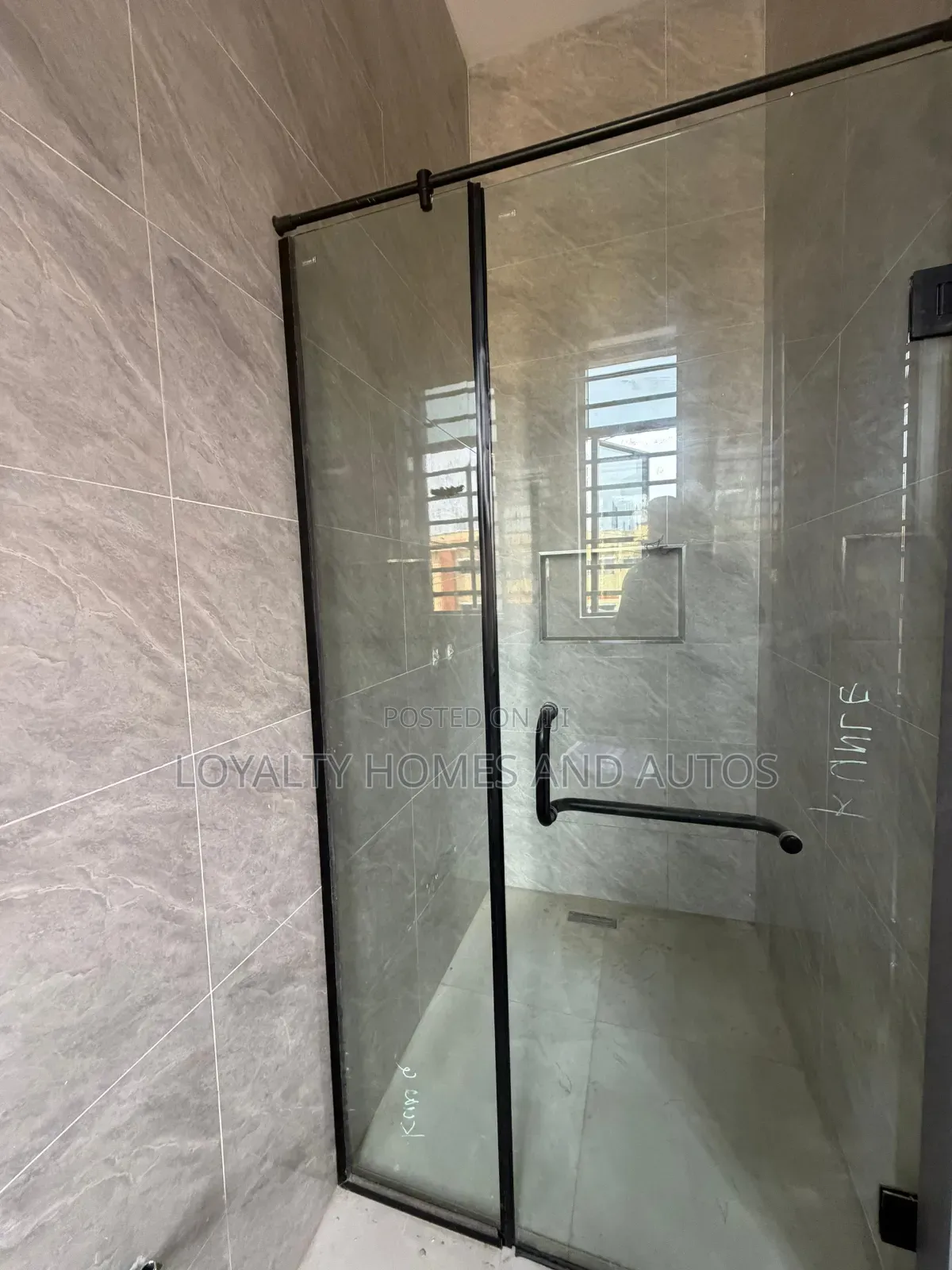 3bdrm House in Opebi for sale in Opebi