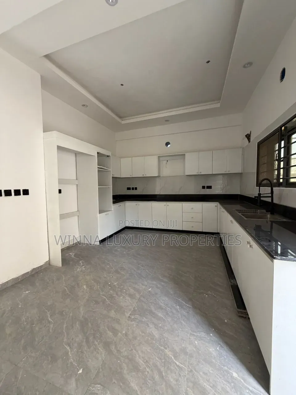 6bdrm Duplex in Katampe Extension for sale in Katampe Extension