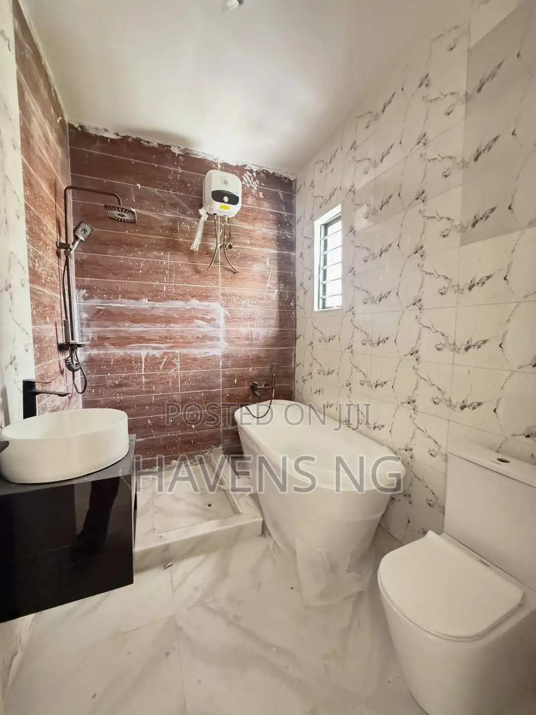 4bdrm Townhouse/Terrace in Lekki Phase 2 for sale in Lekki Phase 2