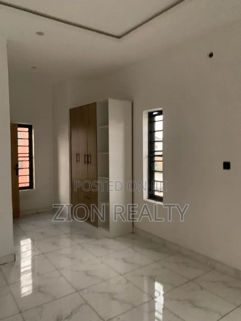 5bdrm Duplex in Greenwood, Ibeju for sale in Ibeju