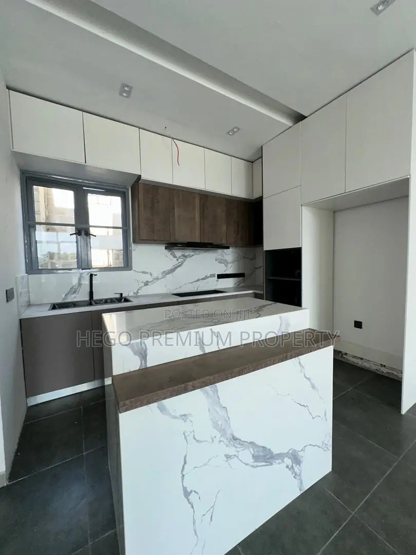 3bdrm Duplex in Lekki Estate for sale in Lekki Phase 1