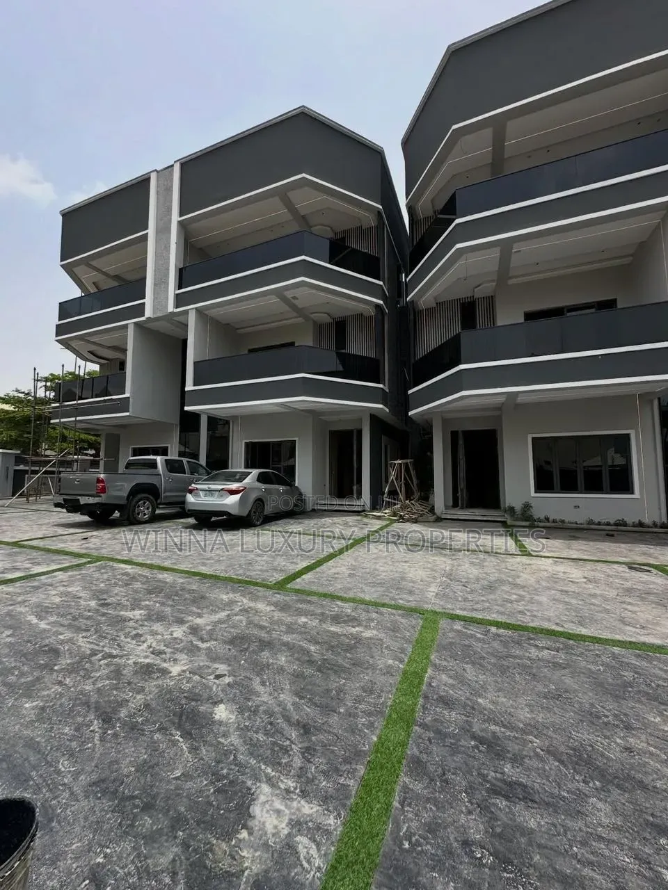 5bdrm Duplex in Utako for sale in Utako