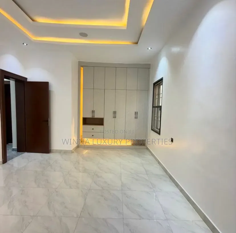 6bdrm Mansion in Guzape for sale in Guzape District