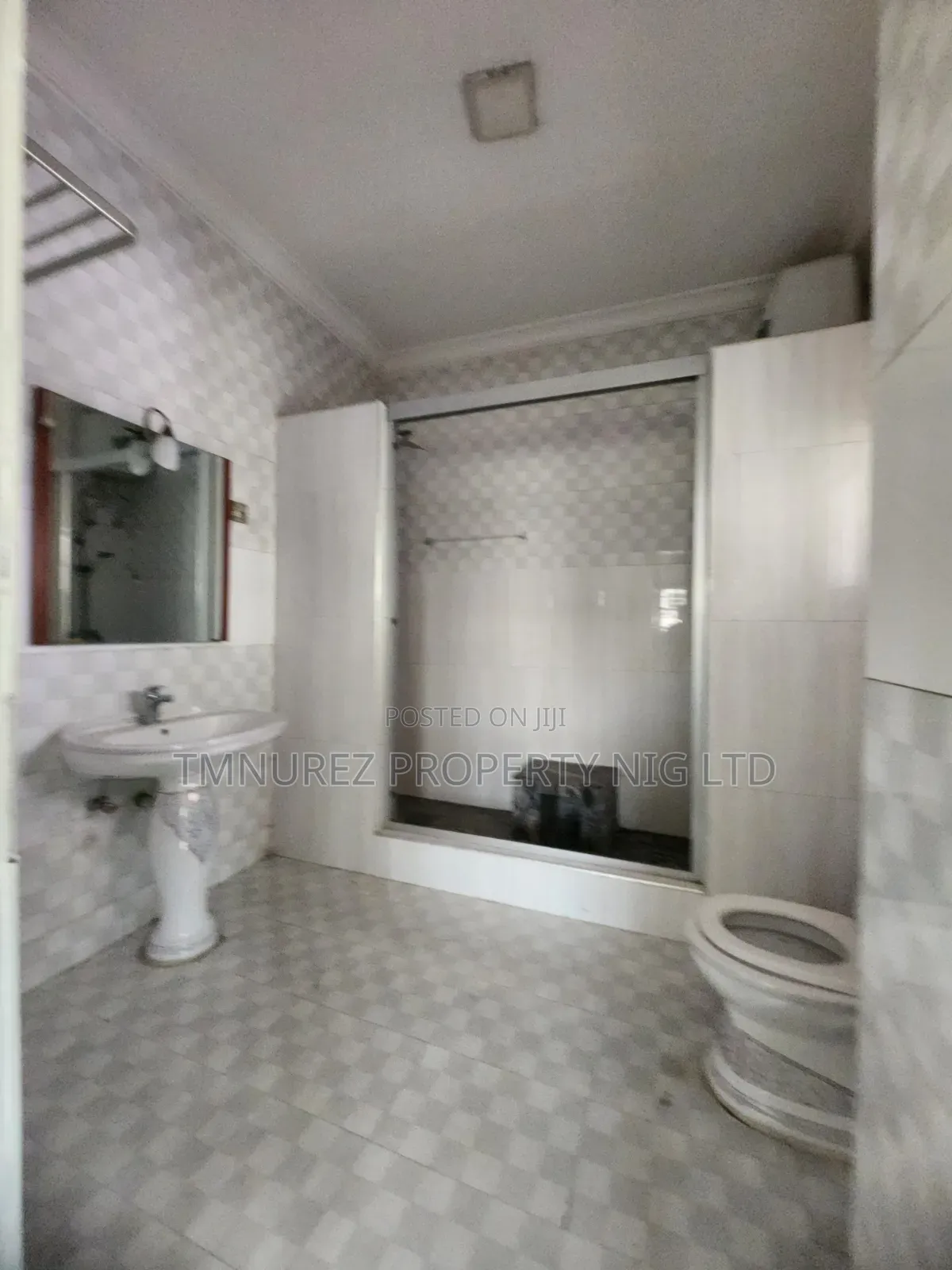 3bdrm Apartment in Lekki Phase1 for rent in Lekki Phase 1