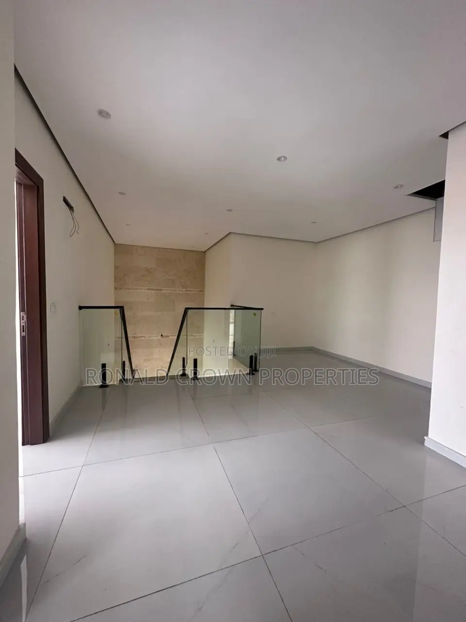 4bdrm Duplex in Adeniyi Jones for sale in Adeniyi Jones
