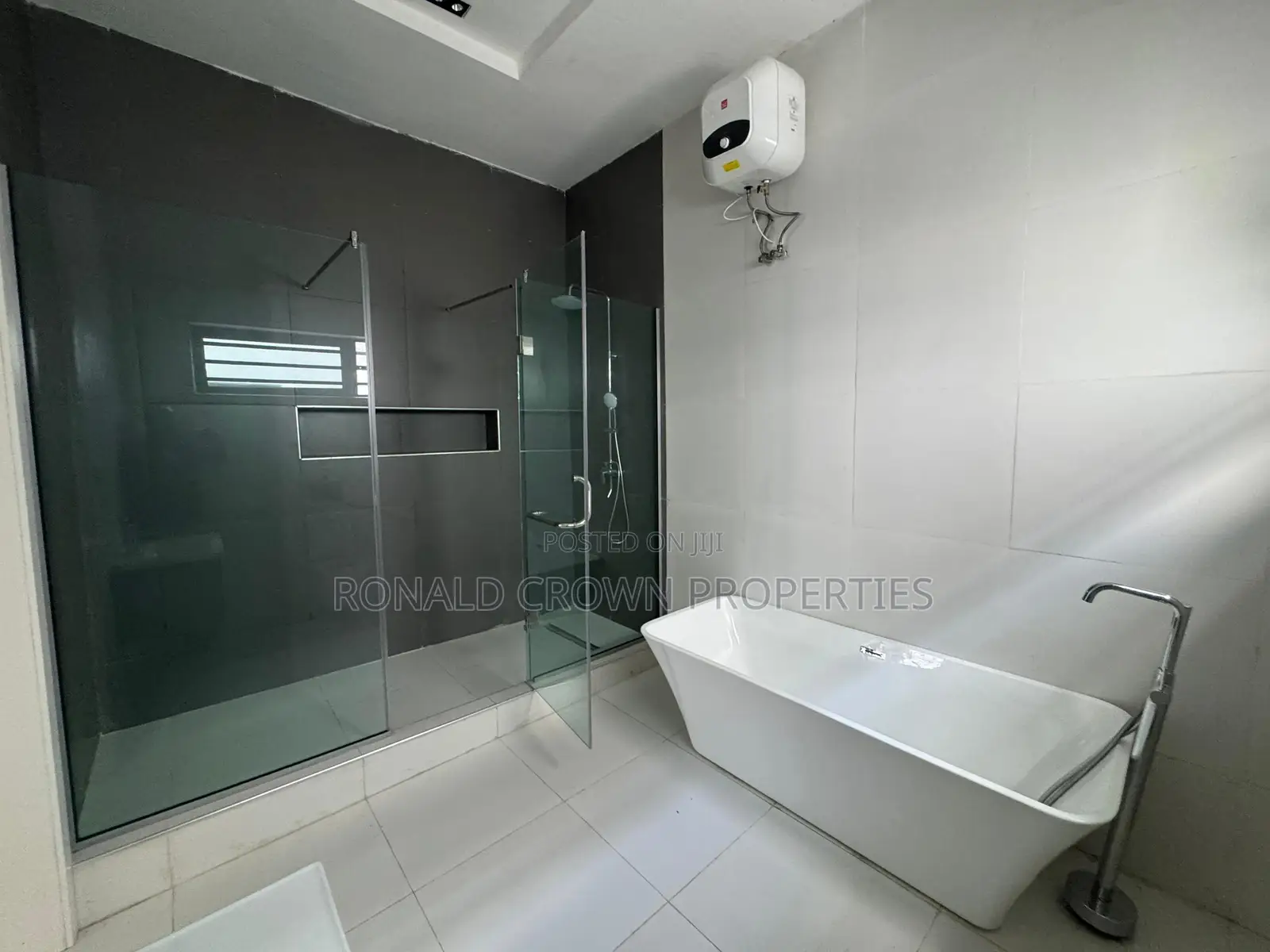 4bdrm Duplex in Adeniyi Jones for sale in Adeniyi Jones