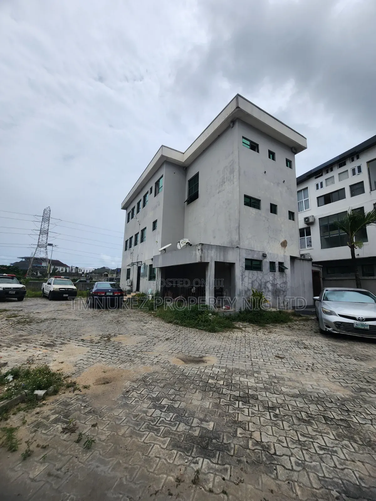 Land and Office Space for Sale Lekki Phase1 in Lekki Phase 1