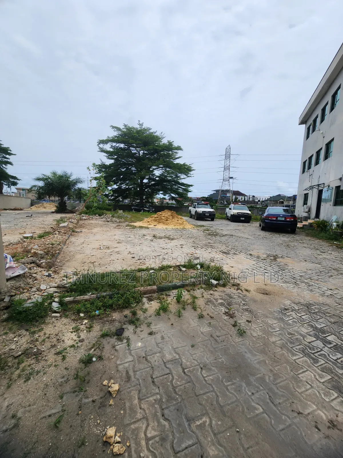 Land and Office Space for Sale Lekki Phase1 in Lekki Phase 1