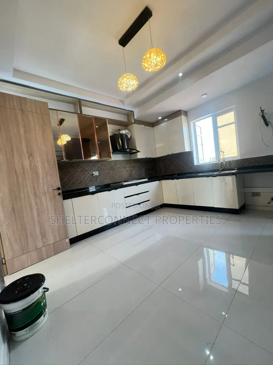 3bdrm Apartment in Victoria Island Extension for sale in Victoria Island Extension