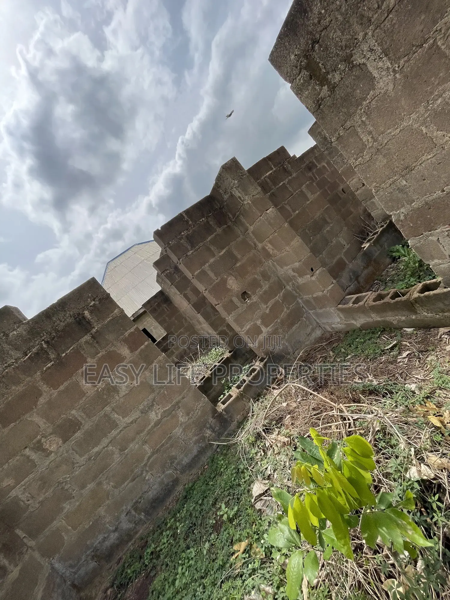 3bdrm Apartment in Masopa, Alakia for sale in Alakia
