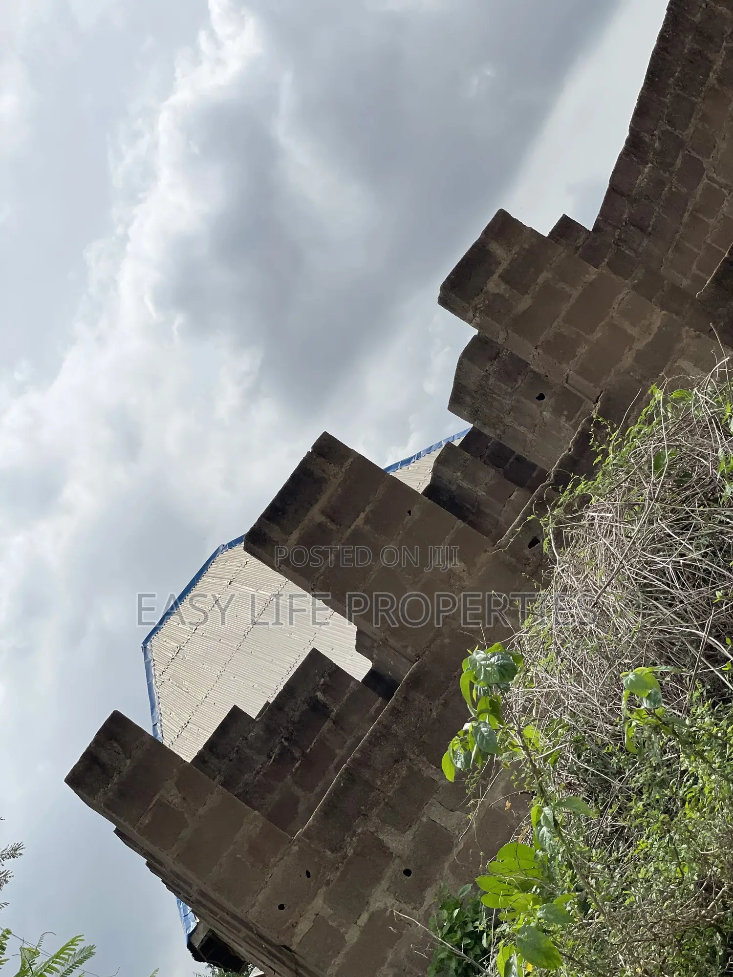 3bdrm Apartment in Masopa, Alakia for sale in Alakia