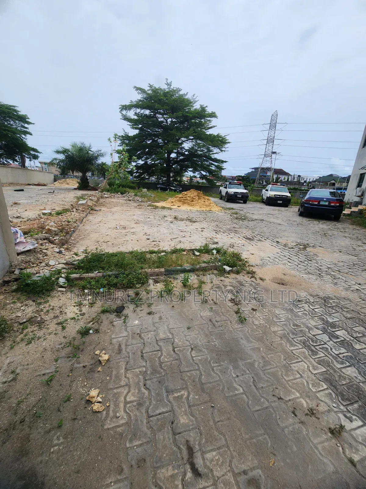 Land and Office Space for Sale Lekki Phase1 in Lekki Phase 1