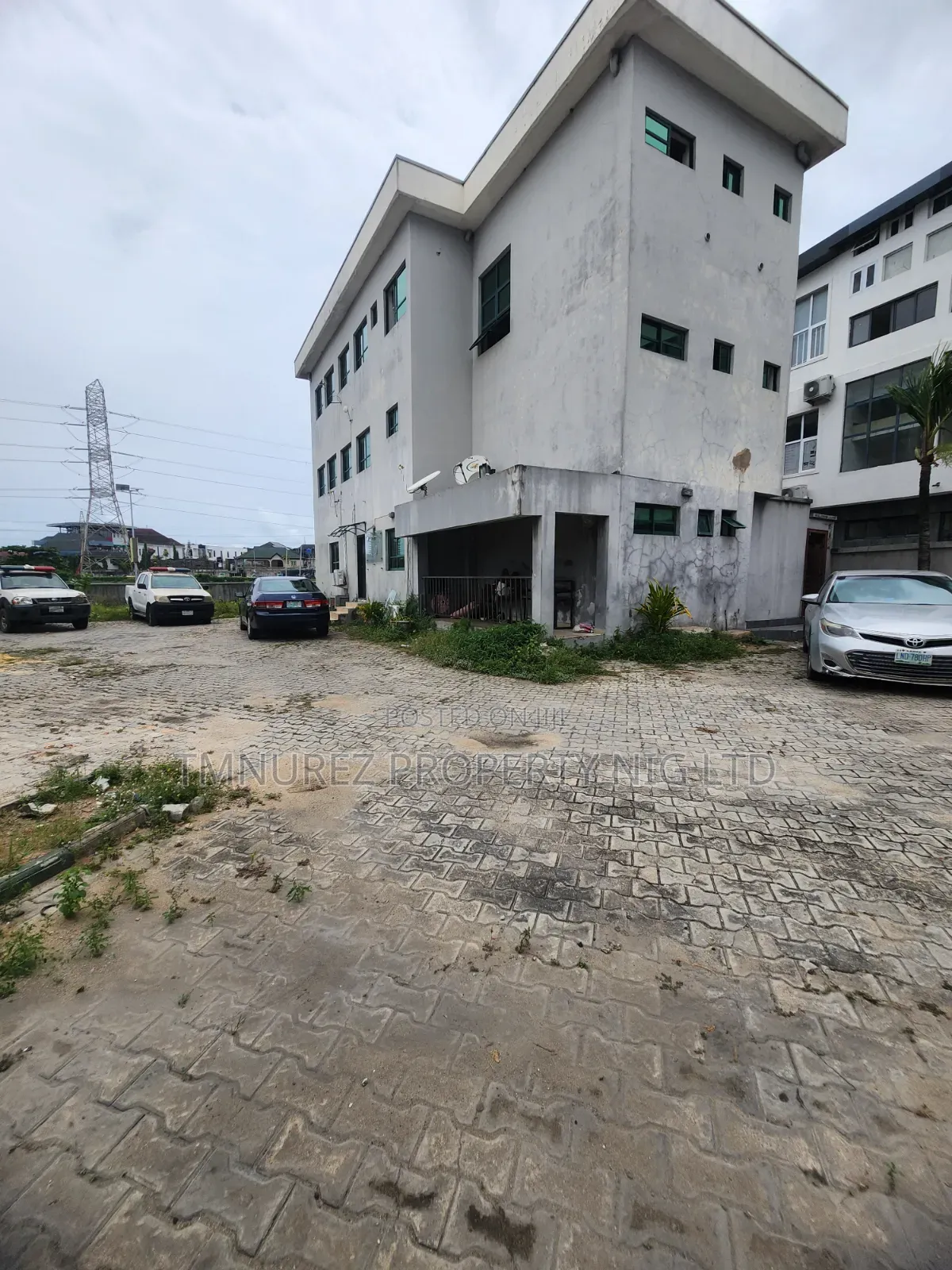 Land and Office Space for Sale Lekki Phase1 in Lekki Phase 1