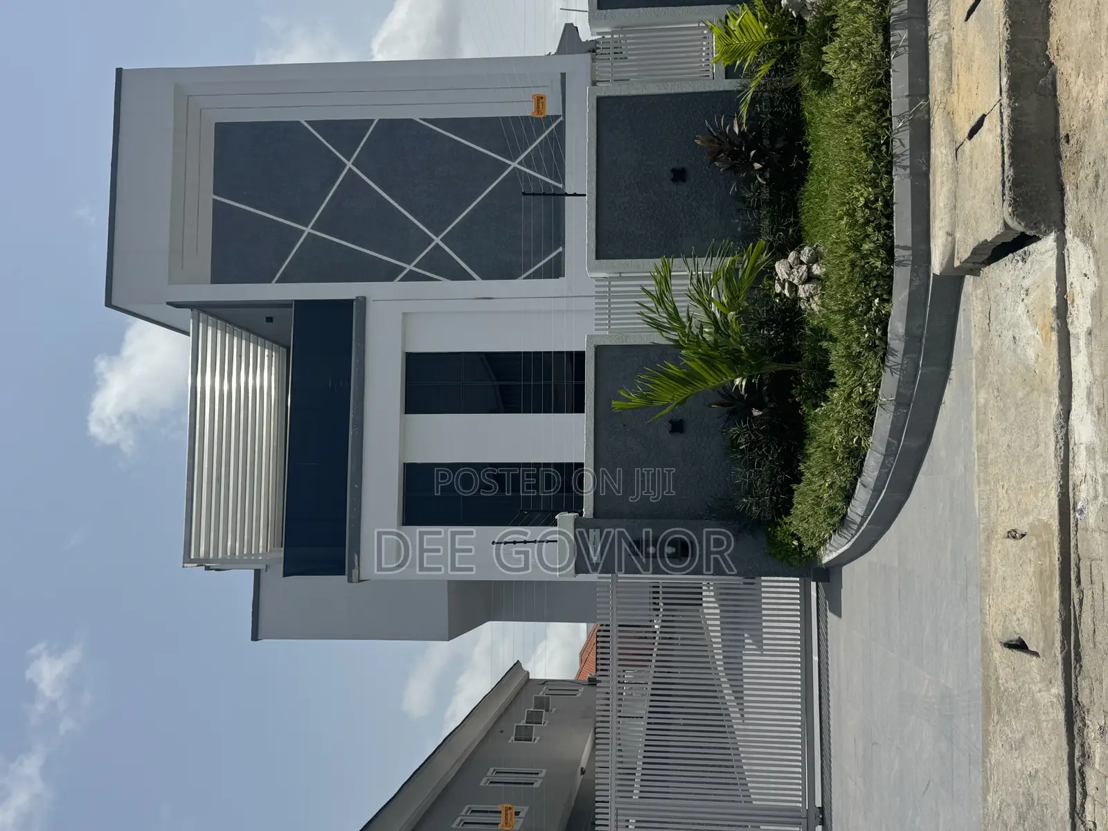6bdrm Duplex in Phase 1 Lekki for sale in Lekki Phase 1