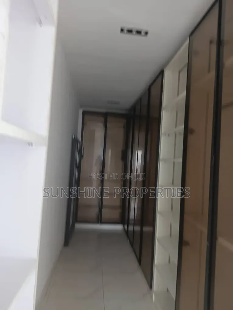 5bdrm Duplex in Lekki Expressway for sale in Lekki Expressway