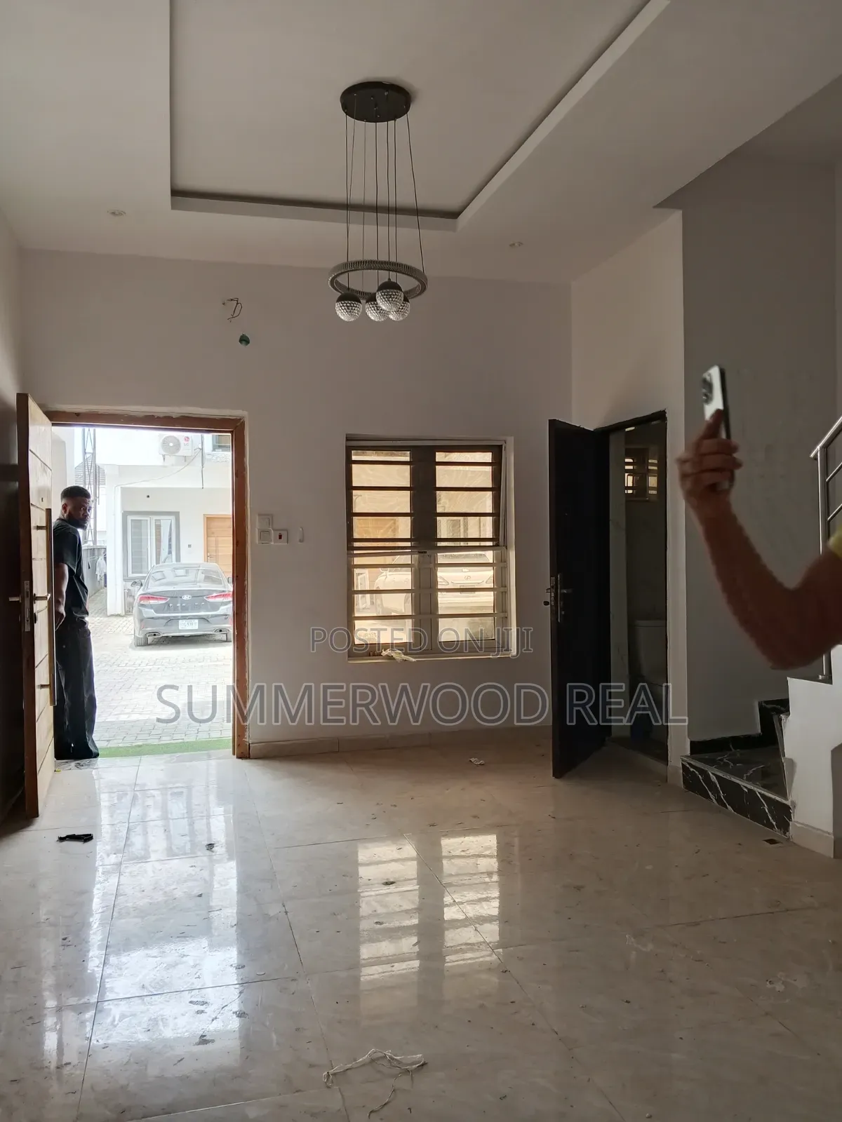 3bdrm Duplex in Ikota for sale in Ikota