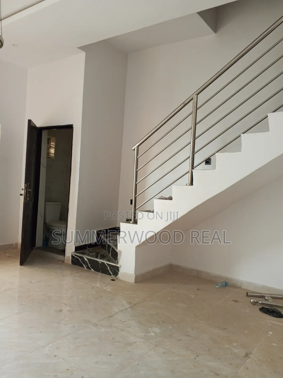 3bdrm Duplex in Ikota for sale in Ikota